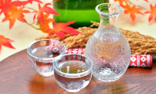 玉兰油美白水效果实测-玉兰油美白营养水酒精网- 玉兰油美白水乳有抗老功效吗知识,分享玉兰油高保湿美白营养水